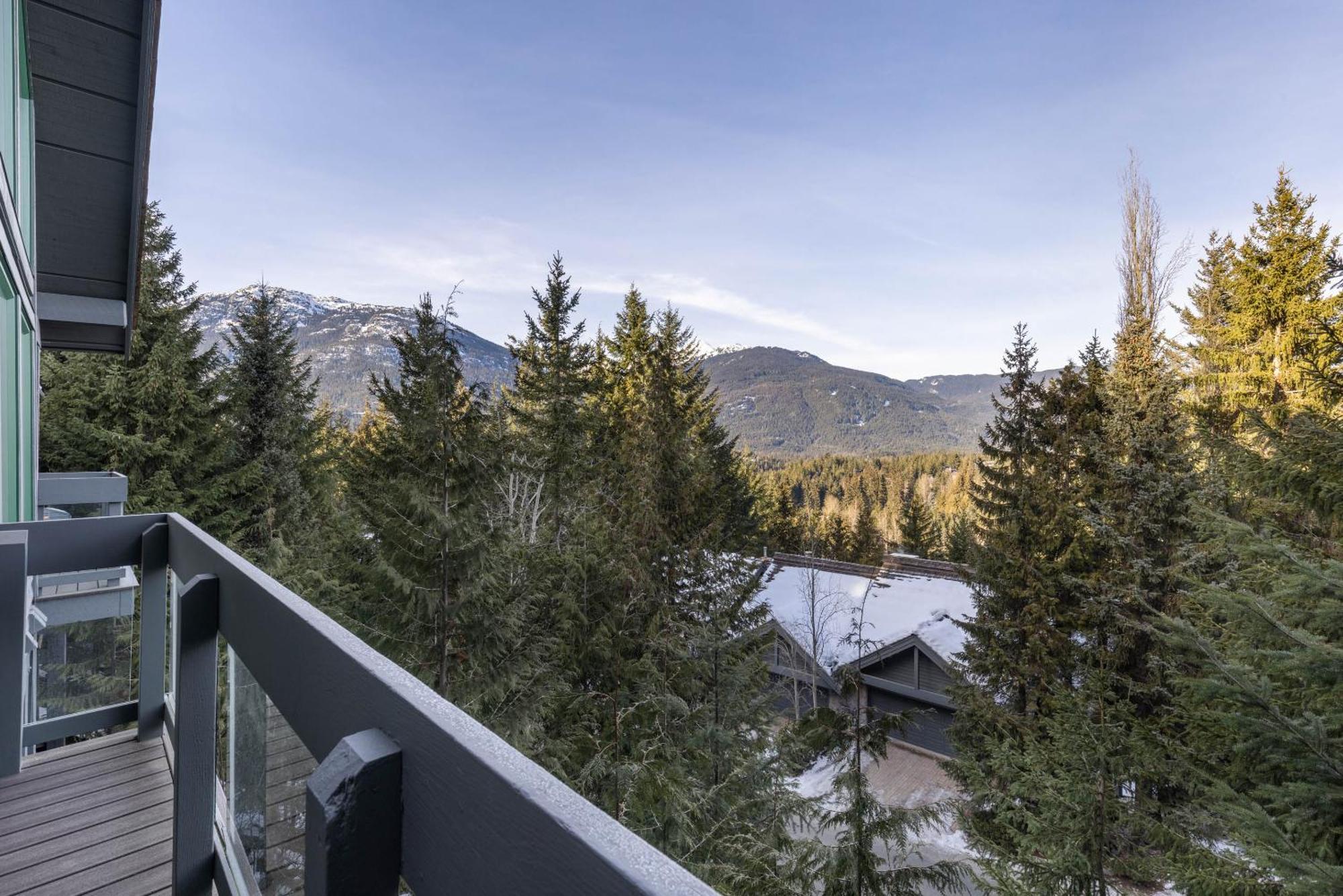 Premium 4-bedroom * Whistler